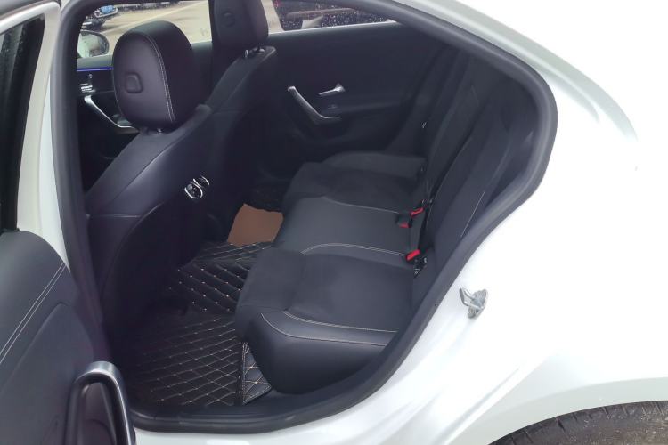Used Mercedes-Benz A-Class 2022 Revised Version A 200 L Sport Sedan Fashionable Style Left Rear Seat