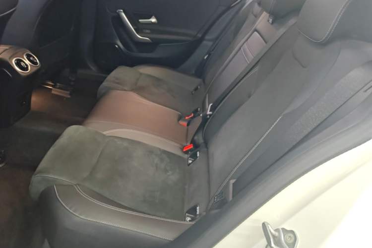 Used Mercedes-Benz A-Class 2022 Revised Version A 200 L Sport Sedan Fashionable Style Left Rear Seat