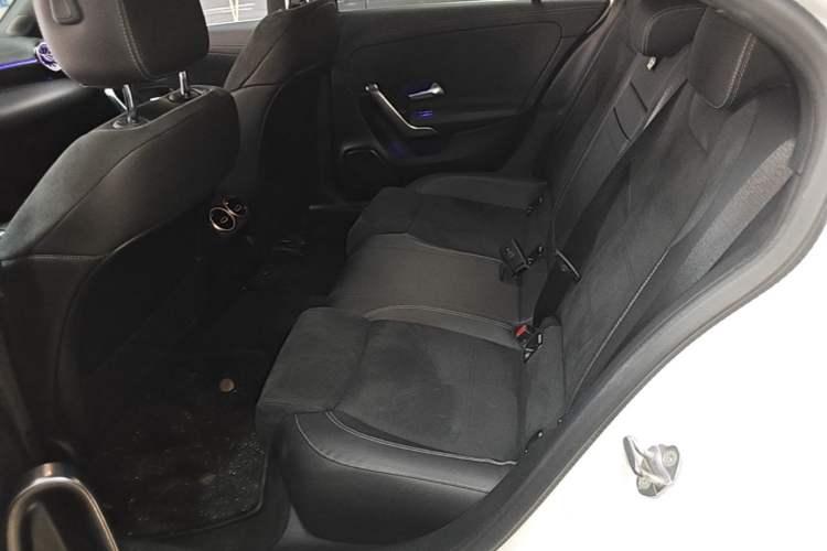 Used Mercedes-Benz A-Class 2022 Revised Version A 200 L Sport Sedan Fashionable Style Left Rear Seat
