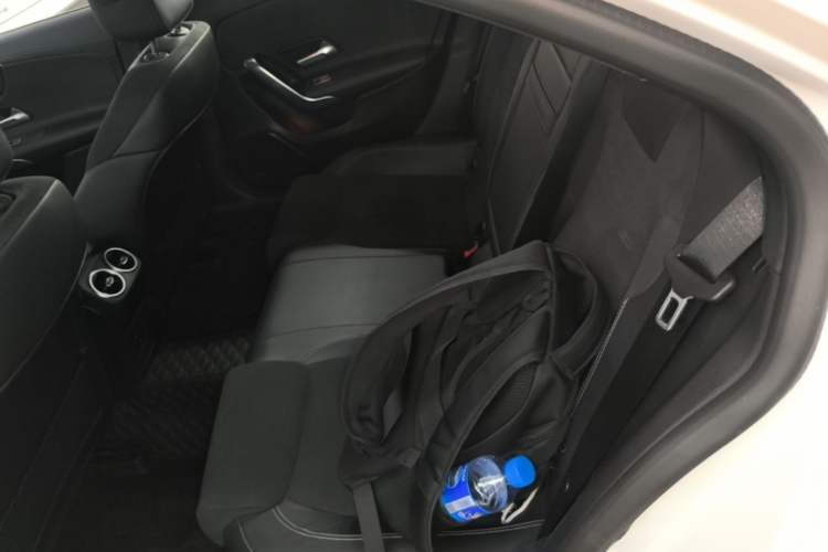 Used Mercedes-Benz A-Class 2022 Revised Version A 200 L Sport Sedan Fashionable Style Left Rear Seat