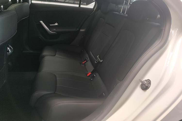 Used Mercedes-Benz A-Class 2022 Restyled A 200 L Sport Sedan Fashion Version Left Rear Seat
