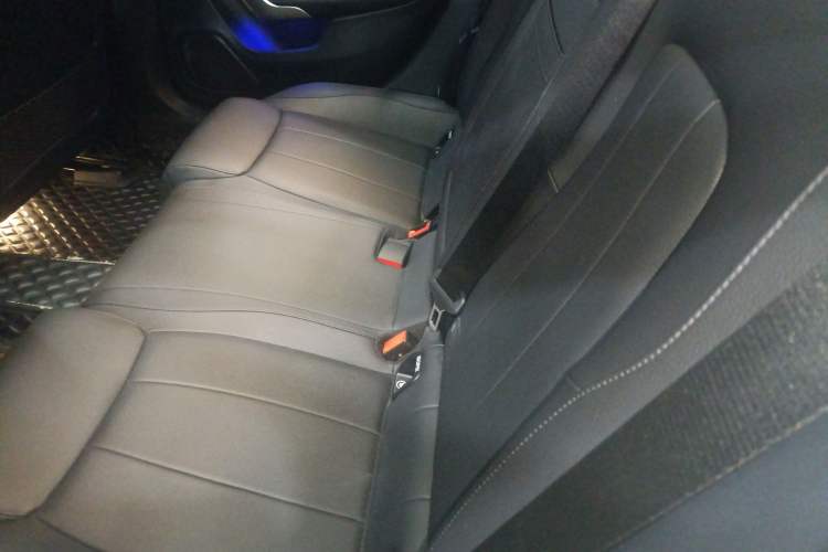 Used Mercedes-Benz A-Class 2022 Restyled A 200 L Sport Sedan Fashion Version Left Rear Seat