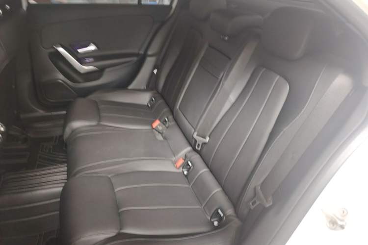 Used Mercedes-Benz A-Class 2022 Revised Version A 200 L Sport Sedan Fashionable Style Left Rear Seat