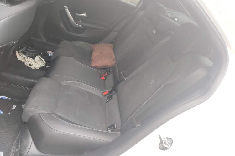 Used Mercedes-Benz A-Class 2022 Revised Version A 200 L Sport Sedan Fashionable Style Left Rear Seat