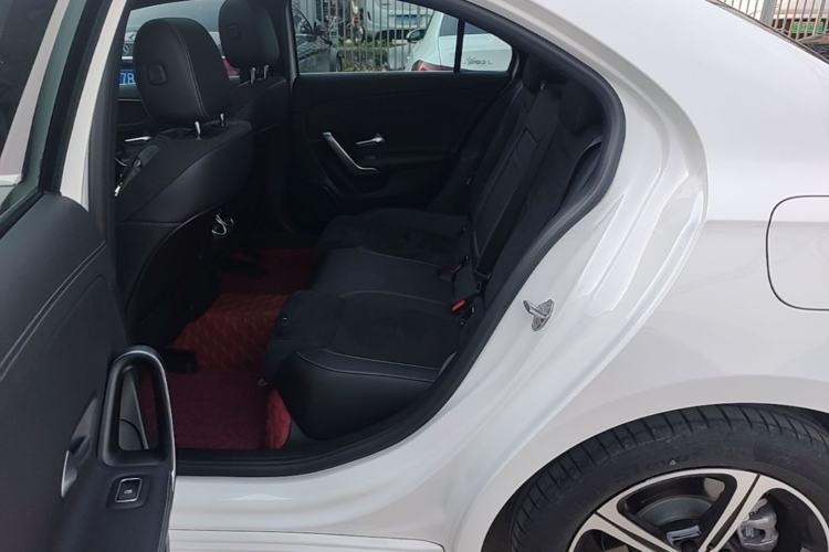 Used Mercedes-Benz A-Class 2022 Revised Version A 200 L Sport Sedan Fashionable Style Left Rear Seat
