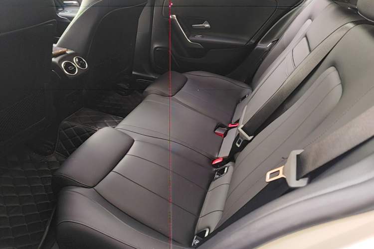 Used Mercedes-Benz A-Class 2022 Restyled A 200 L Sport Sedan Fashion Version Left Rear Seat