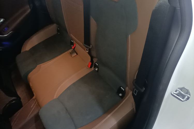Used Mercedes-Benz A-Class 2022 Revised Version A 200 L Sport Sedan Fashionable Style Left Rear Seat