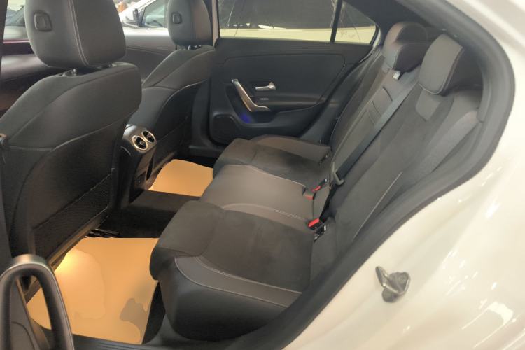 Used Mercedes-Benz A-Class 2022 Revised Version A 200 L Sport Sedan Fashionable Style Left Rear Seat