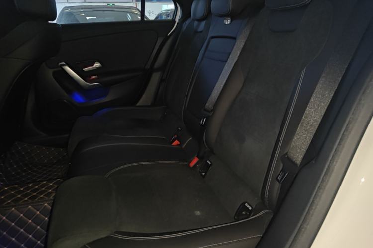 Used Mercedes-Benz A-Class 2022 Revised Version A 200 L Sport Sedan Fashionable Style Left Rear Seat