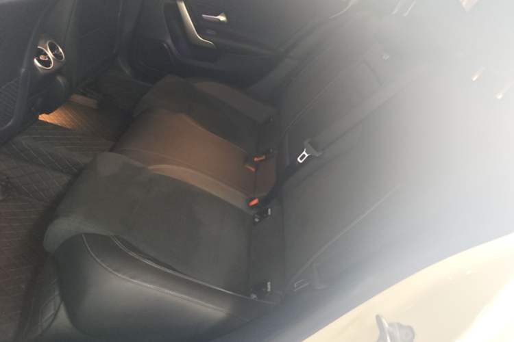 Used Mercedes-Benz A-Class 2022 Revised Version A 200 L Sport Sedan Fashionable Style Left Rear Seat