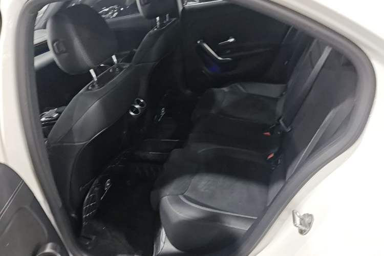 Used Mercedes-Benz A-Class 2022 Revised Version A 200 L Sport Sedan Fashionable Style Left Rear Seat