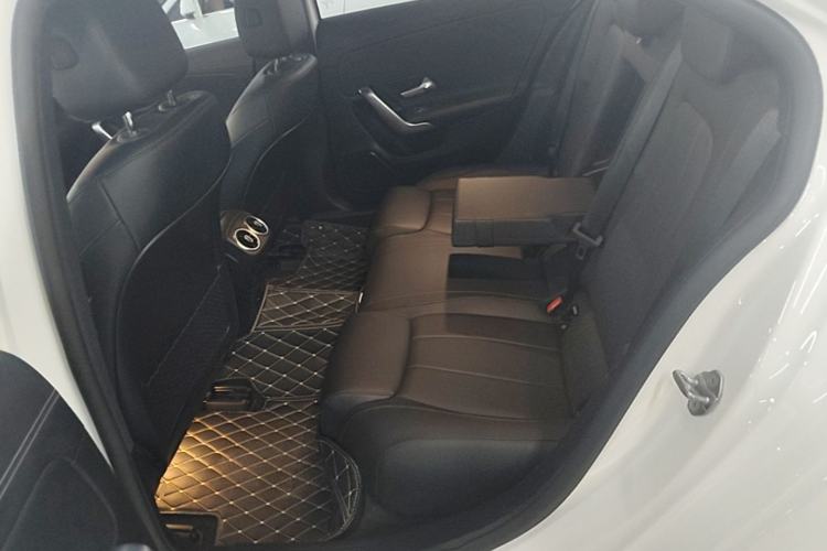 Used Mercedes-Benz A-Class 2022 Restyled A 200 L Sport Sedan Fashion Version Left Rear Seat