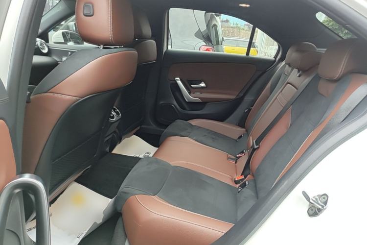 Used Mercedes-Benz A-Class 2022 Revised Version A 200 L Sport Sedan Fashionable Style Left Rear Seat