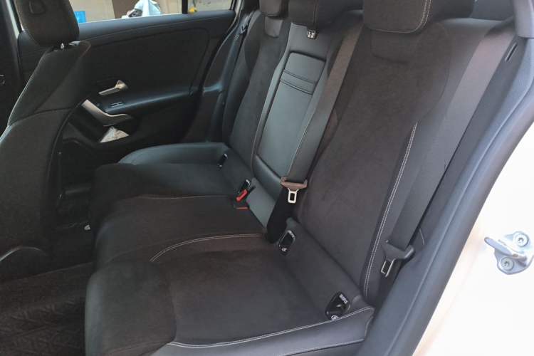 Used Mercedes-Benz A-Class 2022 A 200 L Sport Sedan Fashion Model Left Rear Seat