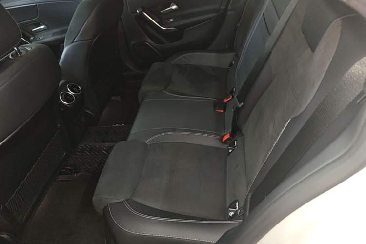 Used Mercedes-Benz A-Class 2022 Revised Version A 200 L Sport Sedan Fashionable Style Left Rear Seat