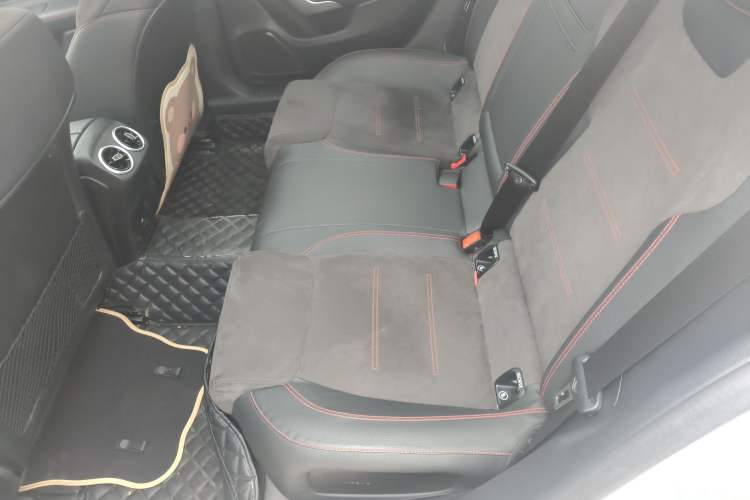 Used Mercedes-Benz A-Class 2022 Revised Version A 200 L Sport Sedan Fashionable Style Left Rear Seat