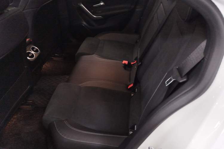Used Mercedes-Benz A-Class 2022 Revised Version A 200 L Sport Sedan Fashionable Style Left Rear Seat