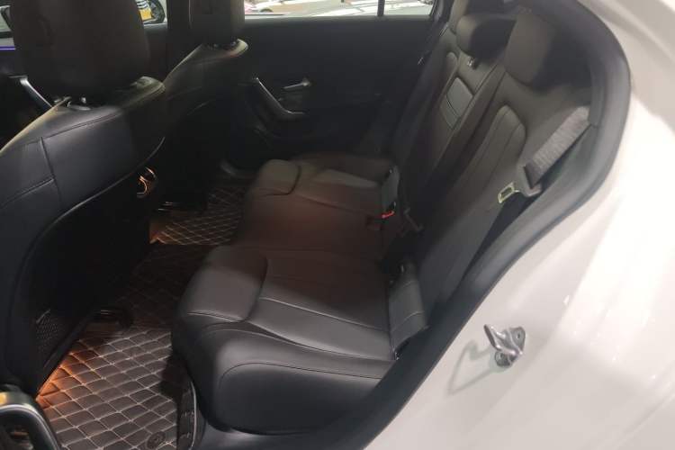 Used Mercedes-Benz A-Class 2022 Restyled A 200 L Sport Sedan Fashion Version Left Rear Seat
