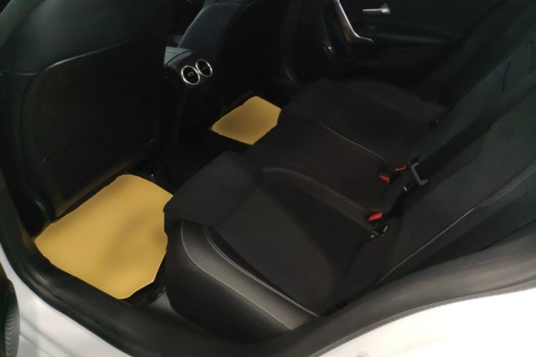 Used Mercedes-Benz A-Class 2022 Revised Version A 200 L Sport Sedan Fashionable Style Left Rear Seat