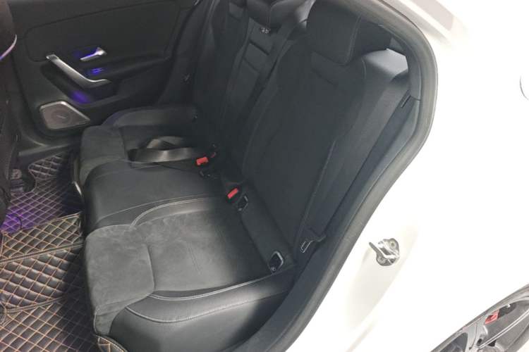 Used Mercedes-Benz A-Class 2022 Revised Version A 200 L Sport Sedan Fashionable Style Left Rear Seat