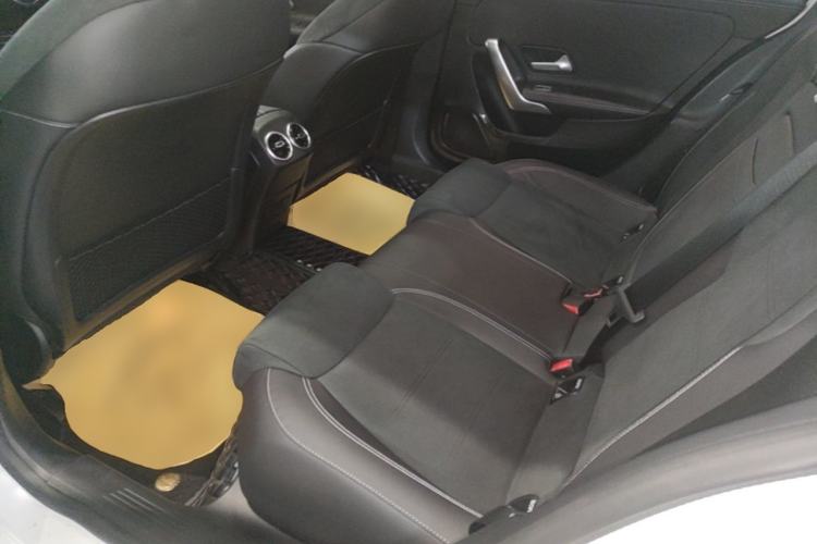 Used Mercedes-Benz A-Class 2022 Revised Version A 200 L Sport Sedan Fashionable Style Left Rear Seat