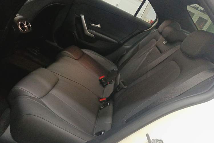 Used Mercedes-Benz A-Class 2022 Restyled A 200 L Sport Sedan Fashion Version Left Rear Seat