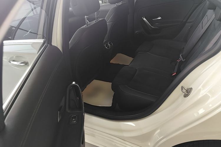 Used Mercedes-Benz A-Class 2022 Revised Version A 200 L Sport Sedan Fashionable Style Left Rear Seat