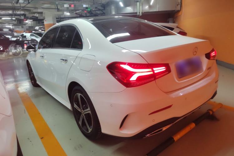 Used Mercedes-Benz A-Class 2022 Revised Version A 200 L Sport Sedan Fashionable Style Left Side