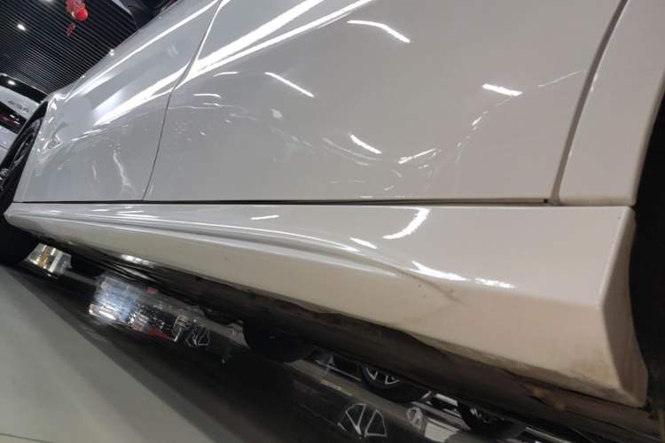 Used Mercedes-Benz A-Class 2022 Revised Version A 200 L Sport Sedan Fashionable Style Left Side Sill
