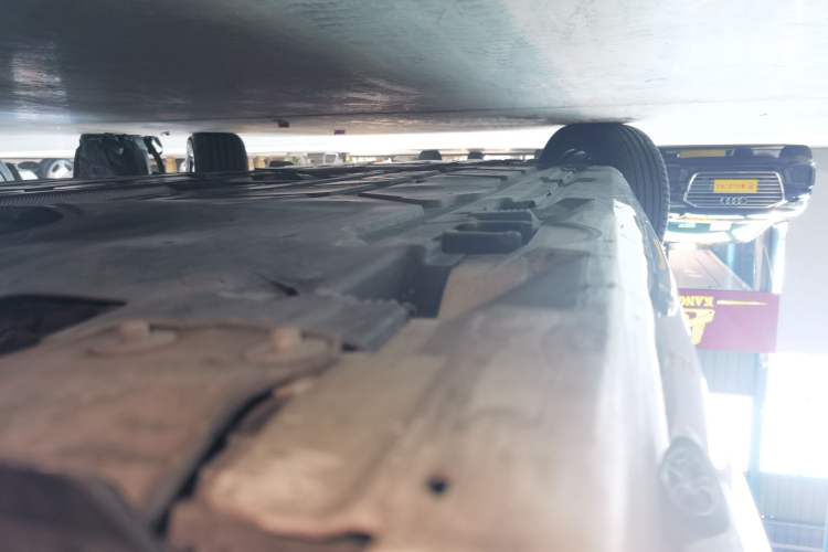 Used Mercedes-Benz A-Class 2022 Second Facelift A 200 L Sport Sedan Fashion Version Left Side Sill