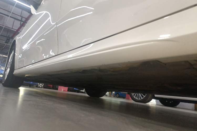 Used Mercedes-Benz A-Class 2022 Restyled A 200 L Sport Sedan Fashion Version Left Side Sill