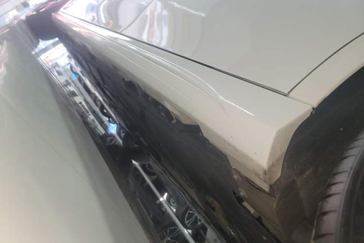 Used Mercedes-Benz A-Class 2022 Revised Version A 200 L Sport Sedan Fashionable Style Left Side Sill