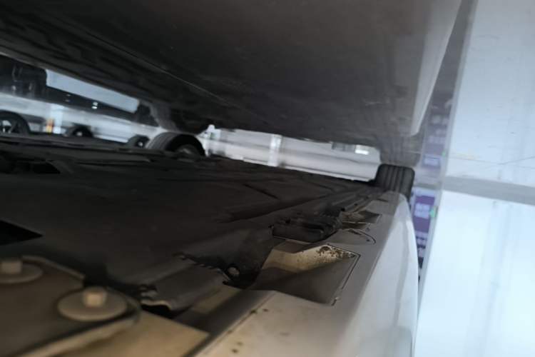 Used Mercedes-Benz A-Class 2022 Restyled A 200 L Sport Sedan Fashion Version Left Side Sill