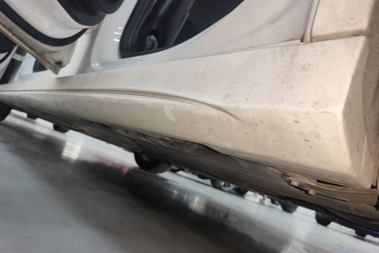 Used Mercedes-Benz A-Class 2022 Restyled A 200 L Sport Sedan Fashion Version Left Side Sill