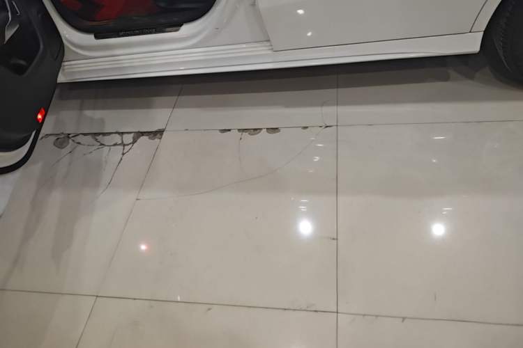 Used Mercedes-Benz A-Class 2022 Restyled A 200 L Sport Sedan Fashion Version Left Side Sill