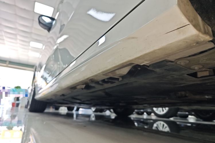 Used Mercedes-Benz A-Class 2022 Restyled A 200 L Sport Sedan Dynamic Version Left Side Sill