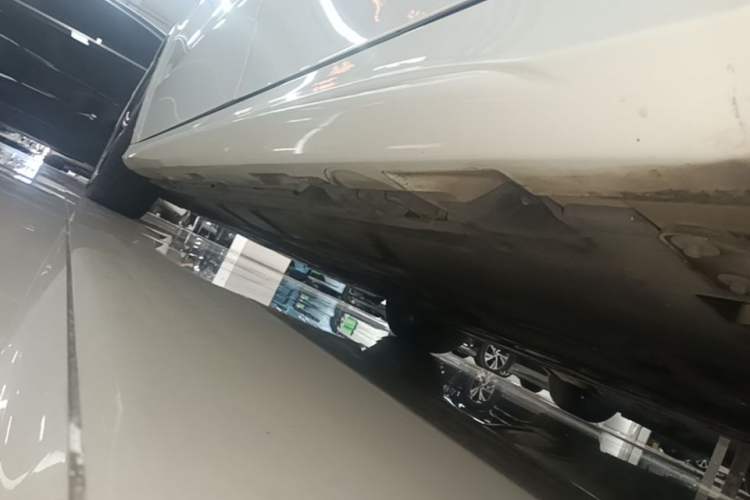 Used Mercedes-Benz A-Class 2022 Second Facelift A 200 L Sport Sedan Fashion Version Left Side Sill