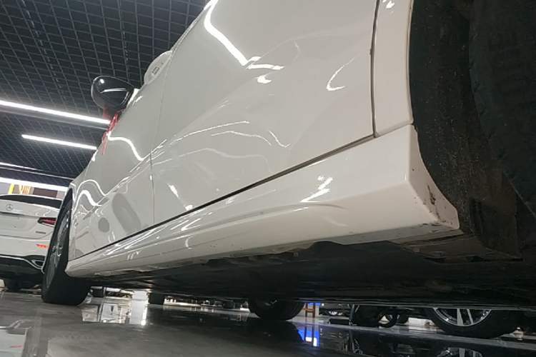 Used Mercedes-Benz A-Class 2022 A 180 L Sport Sedan Left Side Sill