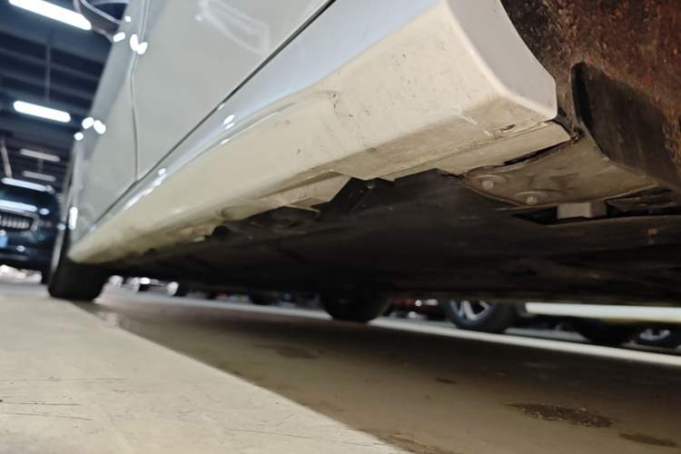 Used Mercedes-Benz A-Class 2022 A 200 L Sport Sedan Dynamic Model Left Side Sill