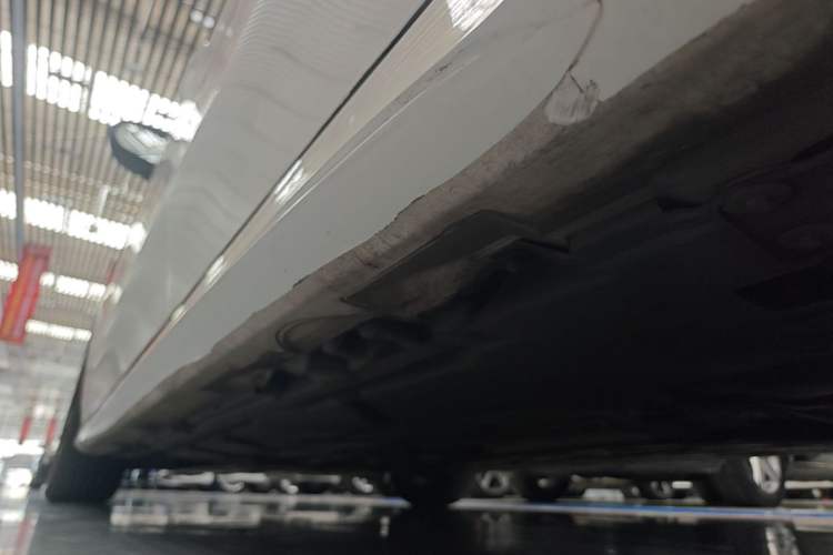 Used Mercedes-Benz A-Class 2022 Revised Version A 200 L Sport Sedan Fashionable Style Left Side Sill