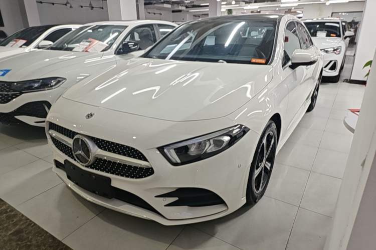 Used Mercedes-Benz A-Class 2022 Revised Version A 200 L Sport Sedan Fashionable Style Guazi used car, China used car export, Used car for sale, Used  cars, Cheapest cars for sale