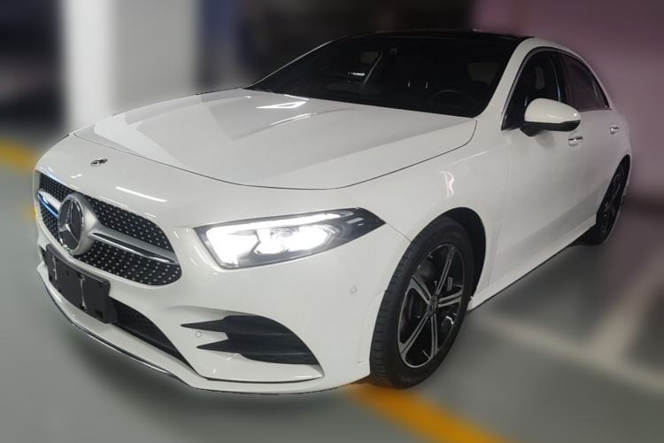 Used Mercedes-Benz A-Class 2022 A 200 L Sport Sedan Fashion Model Guazi used car, China used car export, Used car for sale, Used Mercedes-Benz cars, Cheapest cars for sale