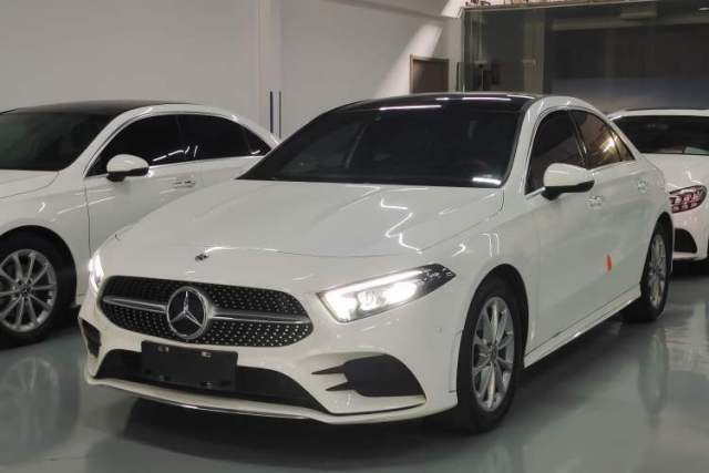 Mercedes-Benz A-Class 2022 Restyled A 200 L Sport Sedan Fashion Version usado