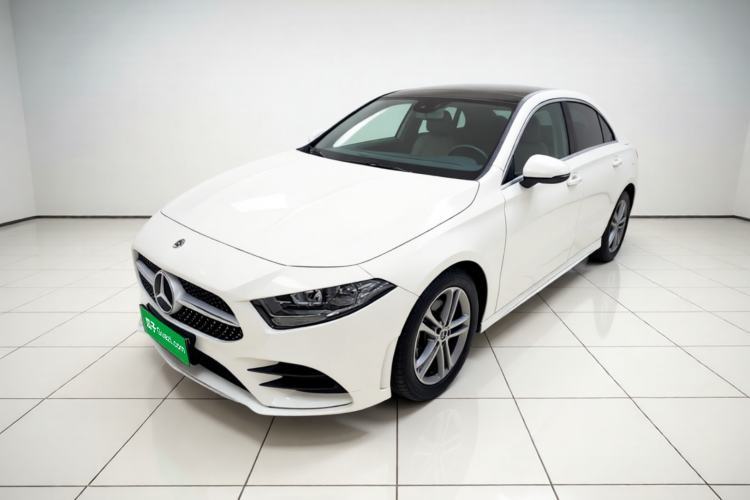 Ojetý Mercedes-Benz A-Class 2022 Restyled A 180 L Sport Sedan Guazi used car, China used car export, Used car for sale, Used  cars, Cheapest cars for sale