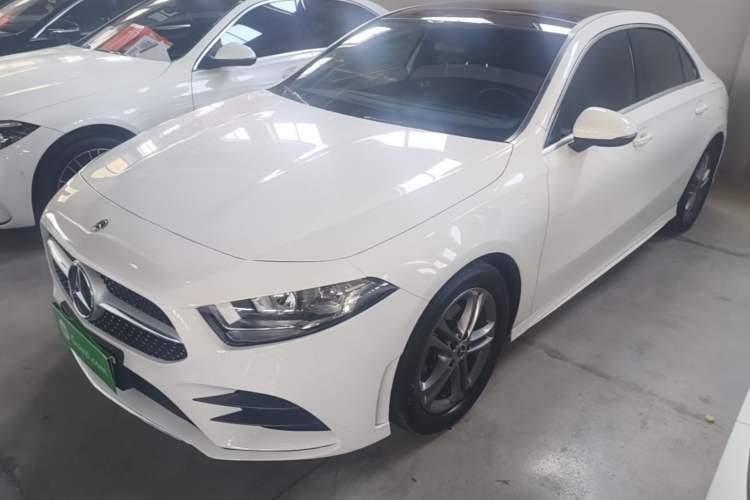 Used Mercedes-Benz A-Class 2022 Restyled A 180 L Sport Sedan Guazi used car, China used car export, Used car for sale, Used  cars, Cheapest cars for sale