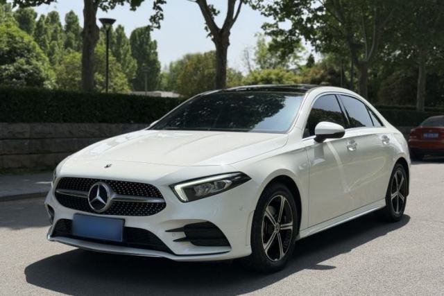 Used Mercedes-Benz A-Class 2022 Revised Version A 200 L Sport Sedan Fashionable Style