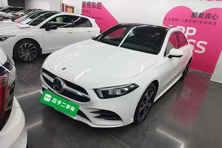 Used Mercedes-Benz A-Class 2022 Revised Version A 200 L Sport Sedan Fashionable Style Guazi used car, China used car export, Used car for sale, Used  cars, Cheapest cars for sale