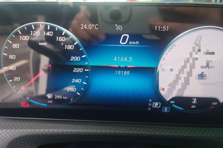 Used Mercedes-Benz A-Class 2022 Second Facelift A 200 L Sport Sedan Fashion Version Odometer Close Up