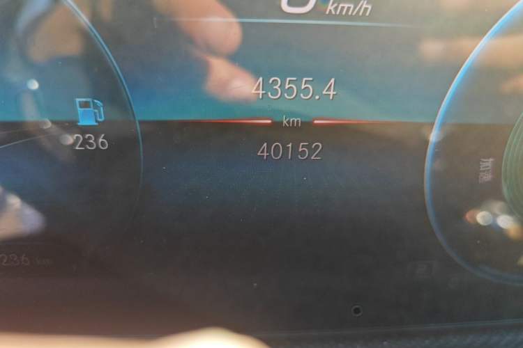 Used Mercedes-Benz A-Class 2022 Second Facelift A 200 L Sport Sedan Fashion Version Odometer Close Up