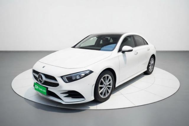Mercedes-Benz A-Class 2022 Restyled A 200 L Sport Sedan Fashion Version usado